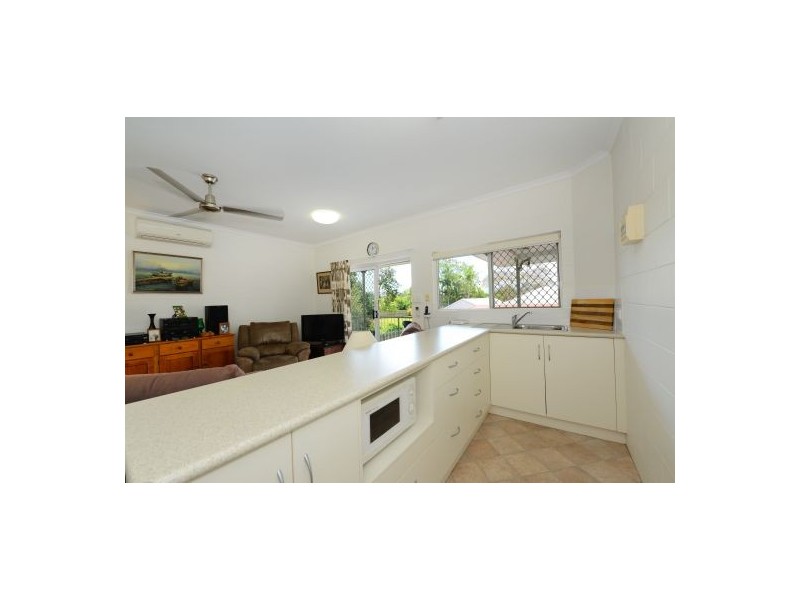 8/20 Springfield Crescent, Manoora QLD 4870