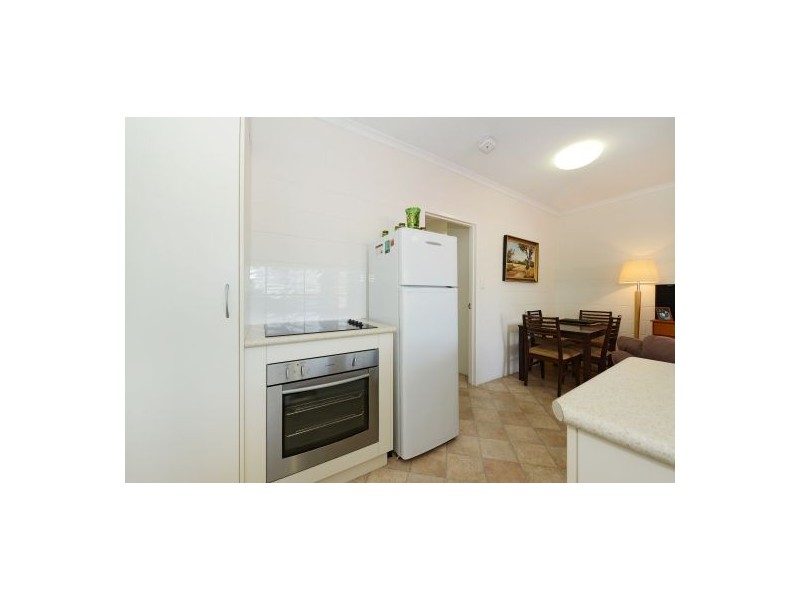 8/20 Springfield Crescent, Manoora QLD 4870
