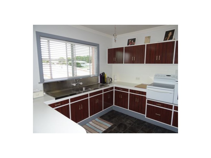 59 Creedy Street, Westcourt QLD 4870