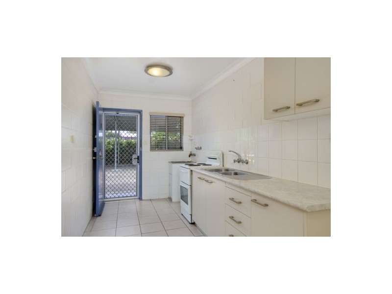 4/14-16 Curtin Street, Westcourt QLD 4870