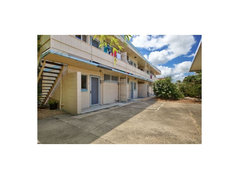 4/14-16 Curtin Street, Westcourt QLD 4870