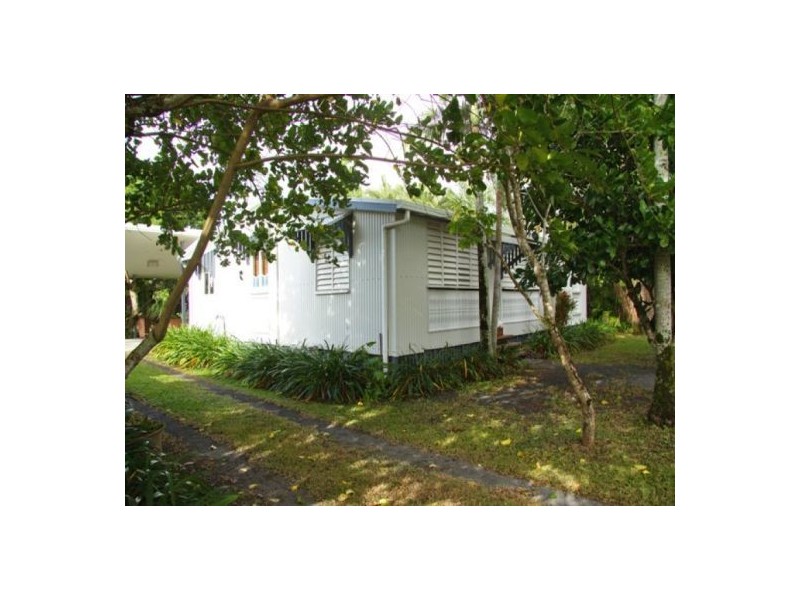 17 Thomas Street, Gordonvale QLD 4865