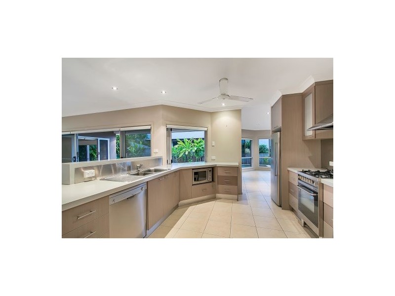 5 Chapel Close, Brinsmead QLD 4870