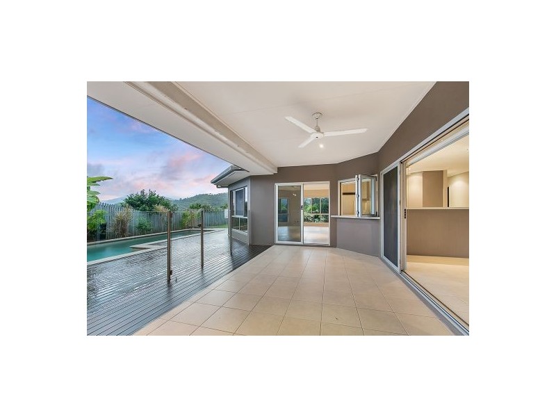 5 Chapel Close, Brinsmead QLD 4870