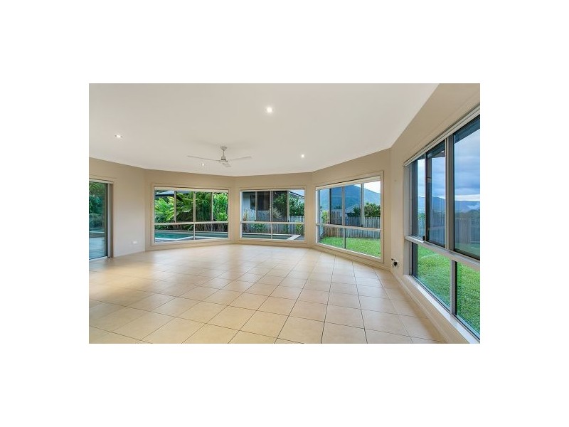 5 Chapel Close, Brinsmead QLD 4870