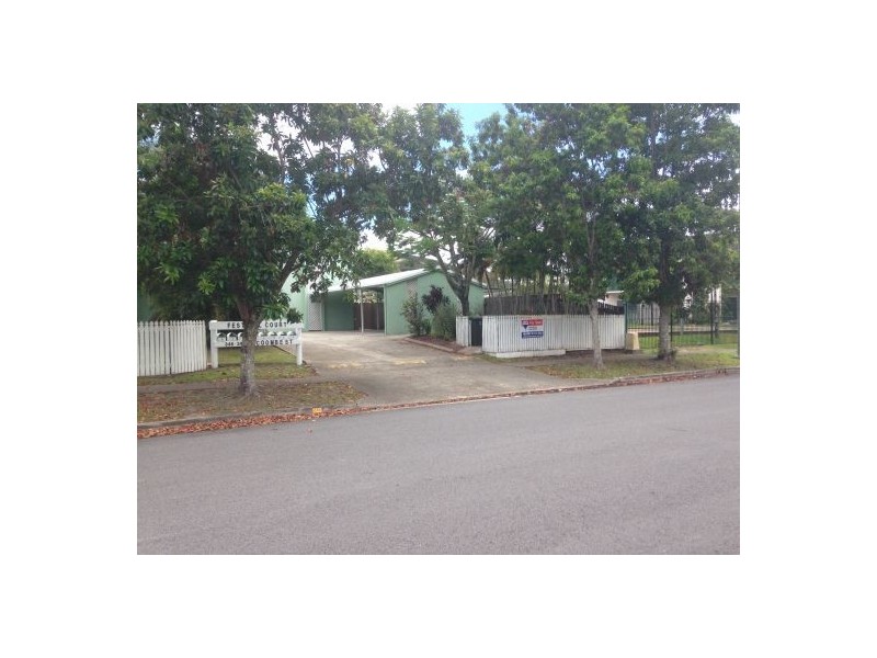 2/346 Mccoombe Street, Mooroobool QLD 4870