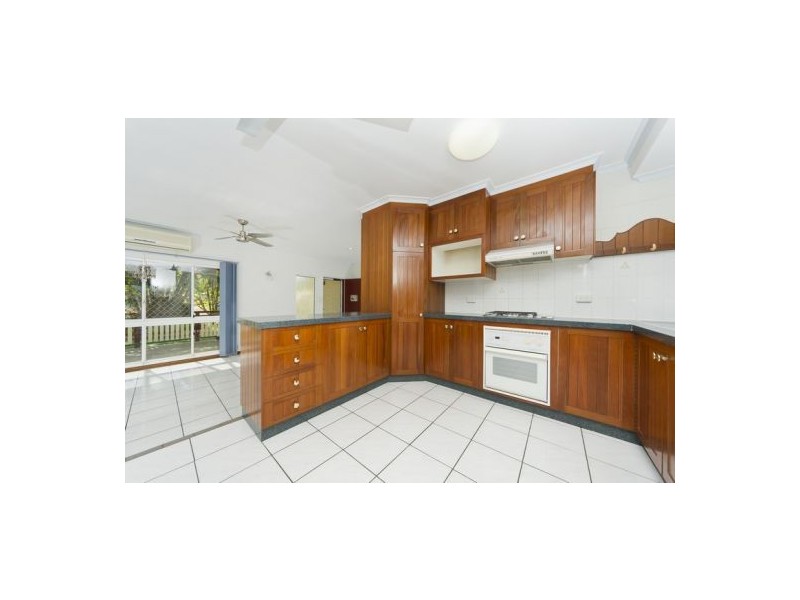 7 Fishburn Street, Bentley Park QLD 4869