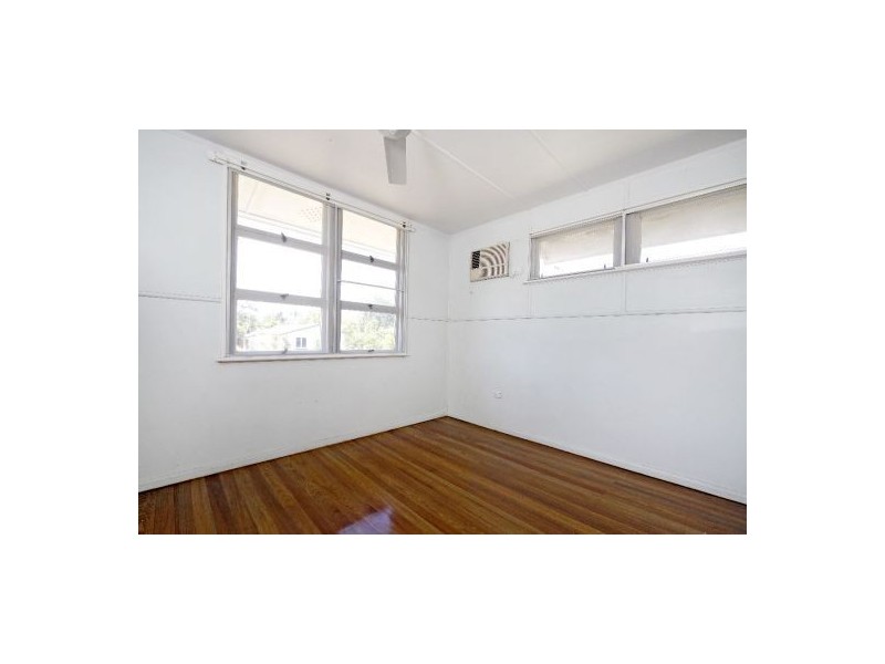 12 Gough Street, Manunda QLD 4870