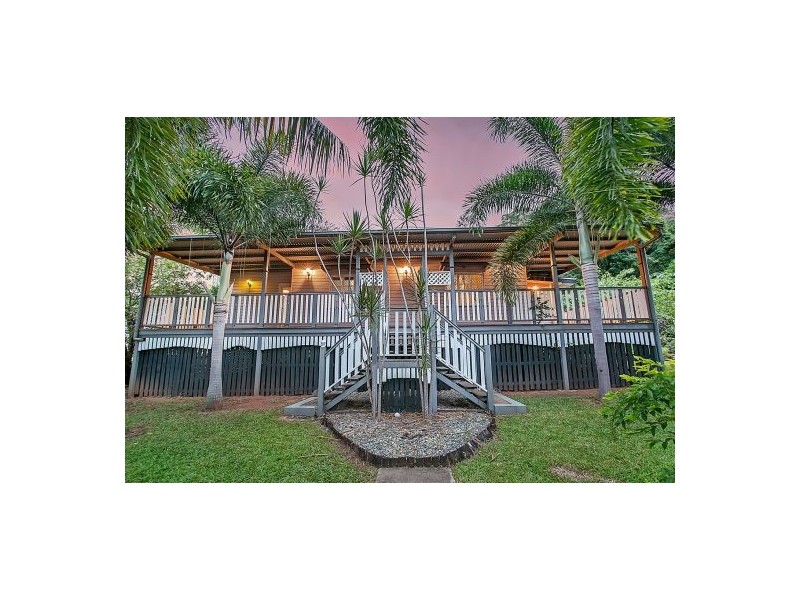 2a/2b Martin Street, Freshwater QLD 4870