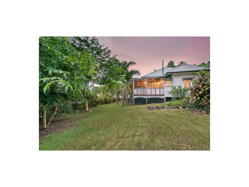 2a/2b Martin Street, Freshwater QLD 4870