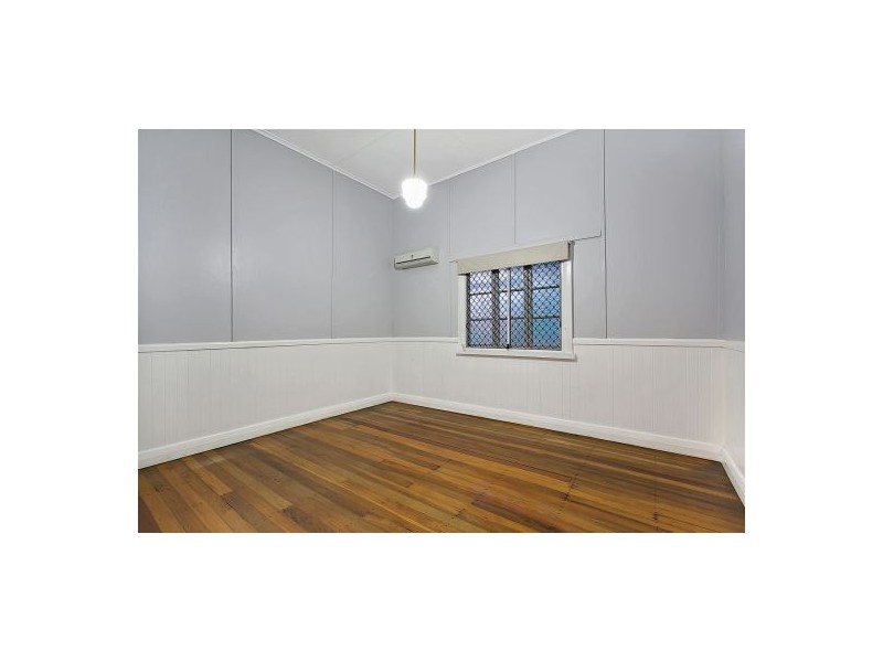 2a/2b Martin Street, Freshwater QLD 4870