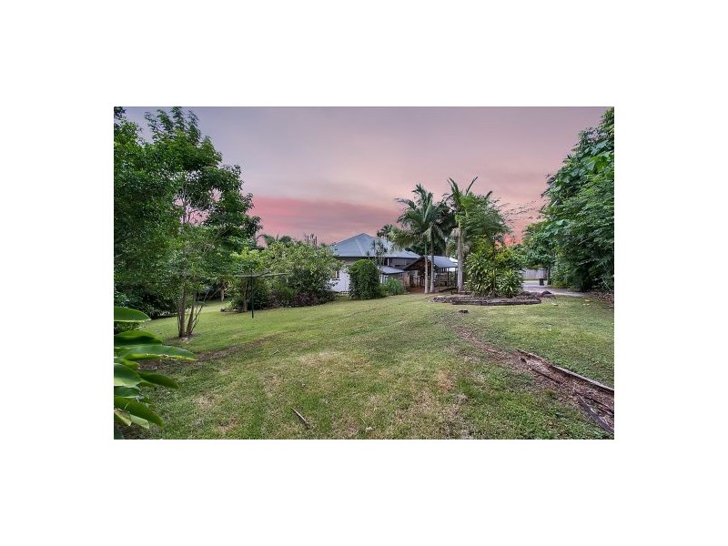 2a/2b Martin Street, Freshwater QLD 4870