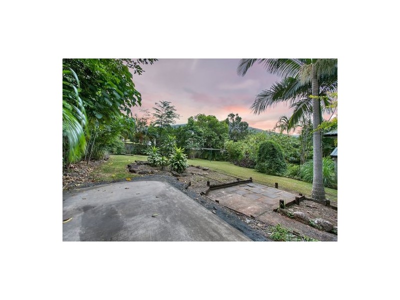 2a/2b Martin Street, Freshwater QLD 4870