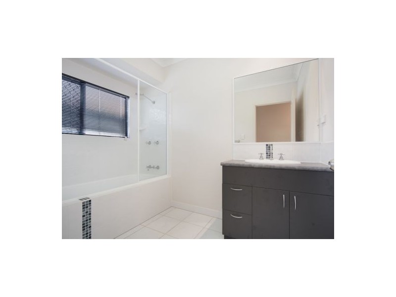 7 Ellibank Close, Edmonton QLD 4869
