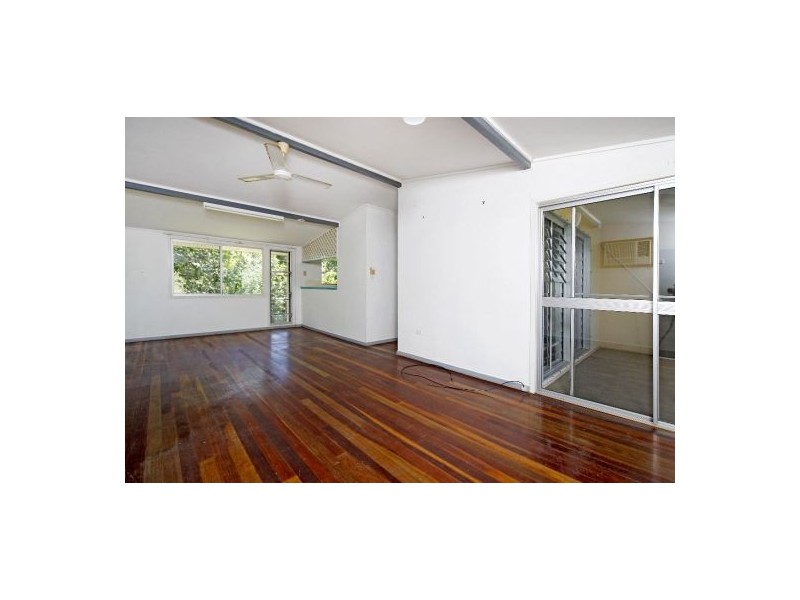 6 Wimble Street, Brinsmead QLD 4870