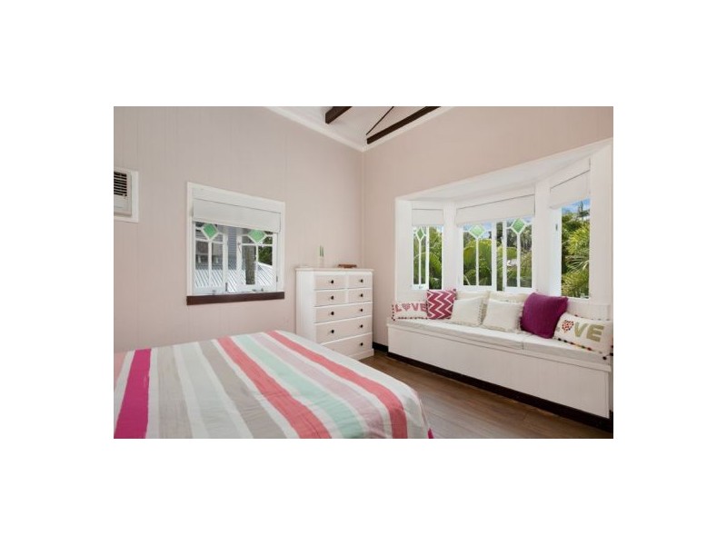6 Shearer Avenue, Cairns QLD 4870