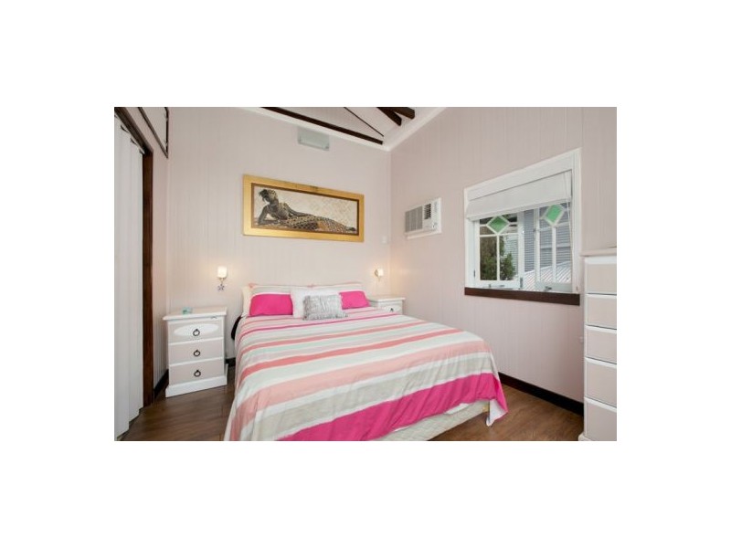 6 Shearer Avenue, Cairns QLD 4870