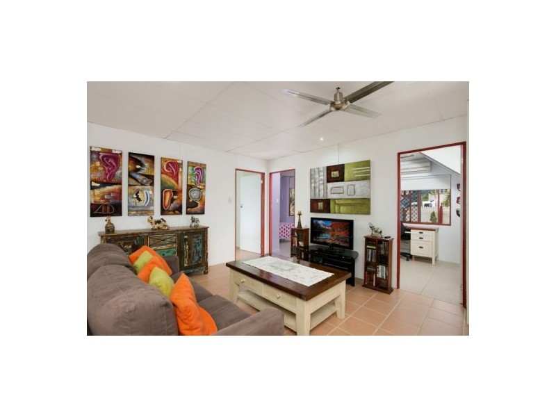 6 Shearer Avenue, Cairns QLD 4870