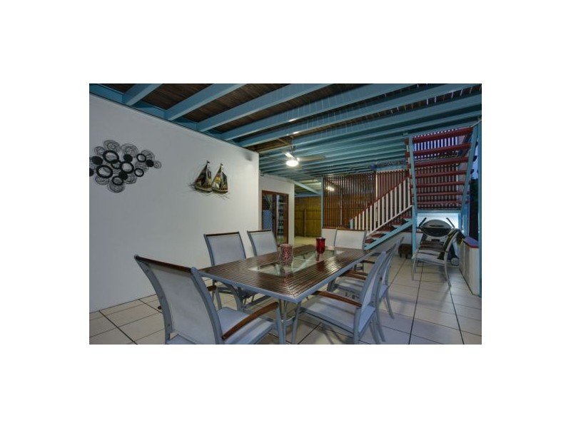 6 Shearer Avenue, Cairns QLD 4870