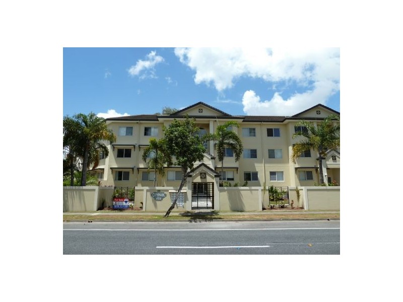 8/25 Digger Street, Cairns QLD 4870