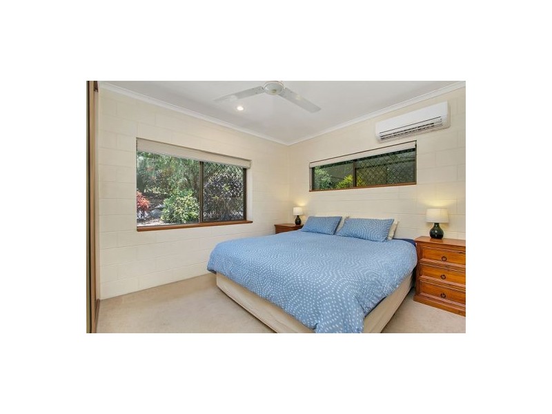 5 Beatrice Street, Mooroobool QLD 4870