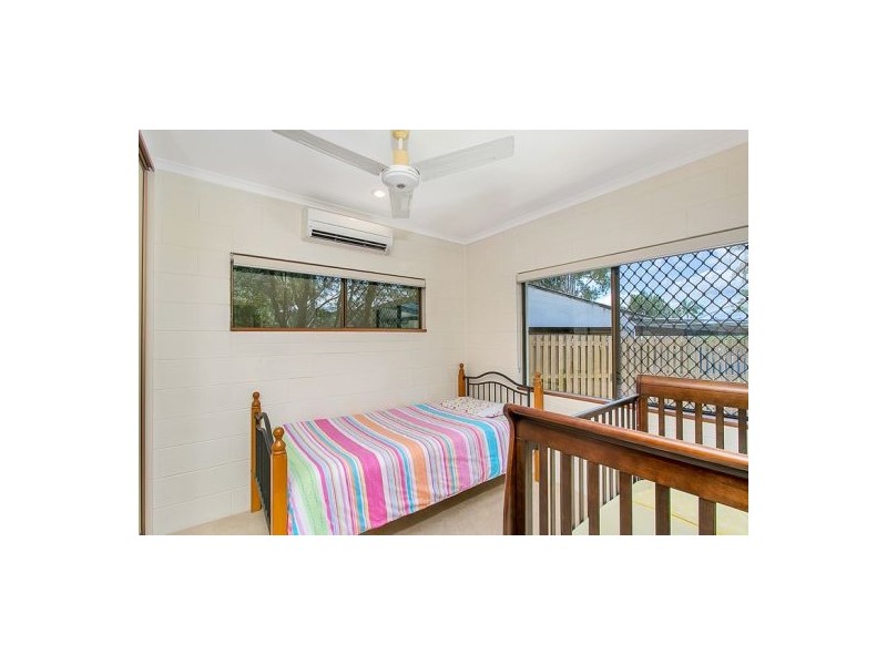 5 Beatrice Street, Mooroobool QLD 4870