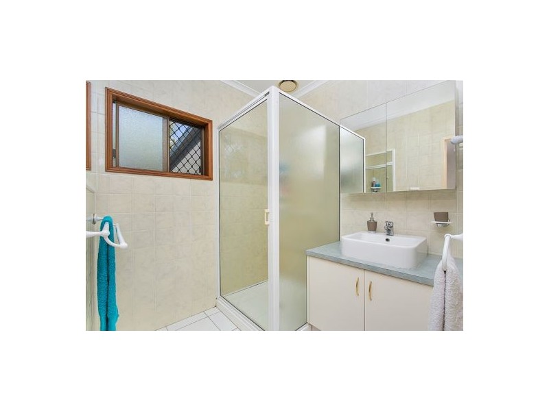 5 Beatrice Street, Mooroobool QLD 4870