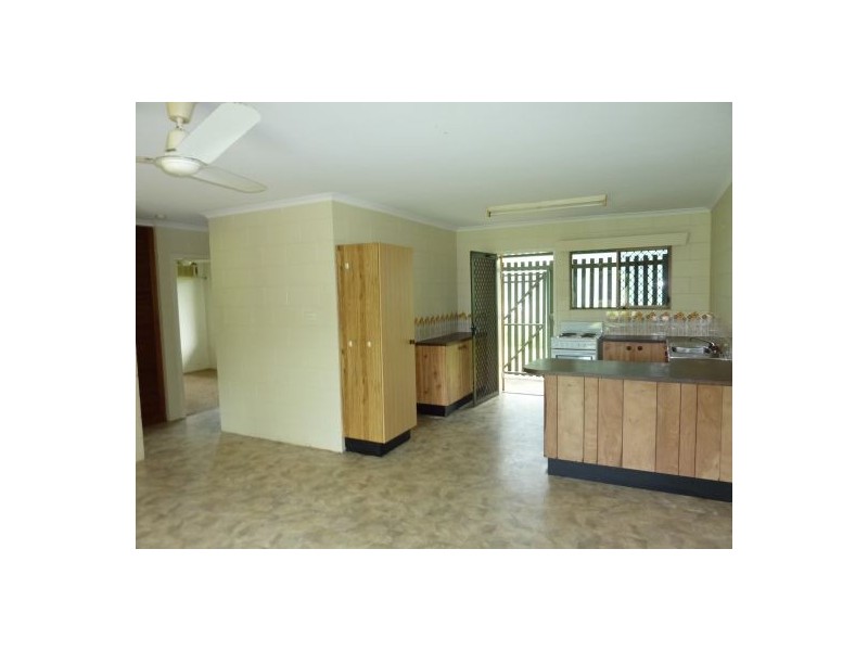 34 Alma Street, Woree QLD 4868