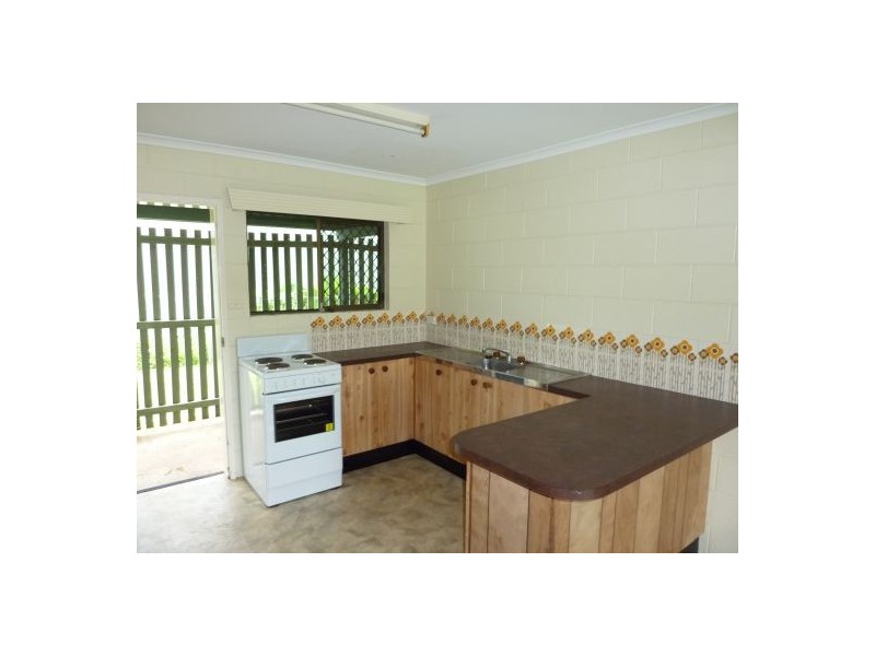 34 Alma Street, Woree QLD 4868