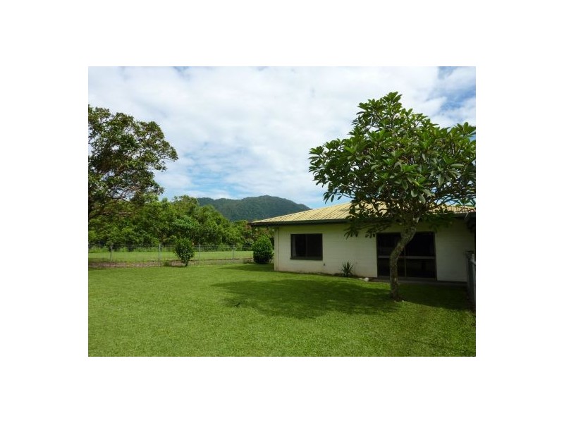 34 Alma Street, Woree QLD 4868