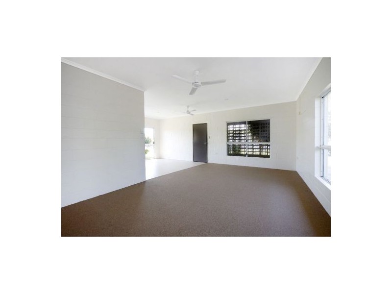 94 McLaughlin Road, Bentley Park QLD 4869