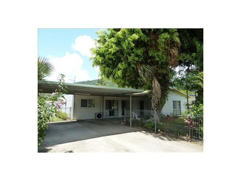 179 Swallow Street, Mooroobool QLD 4870