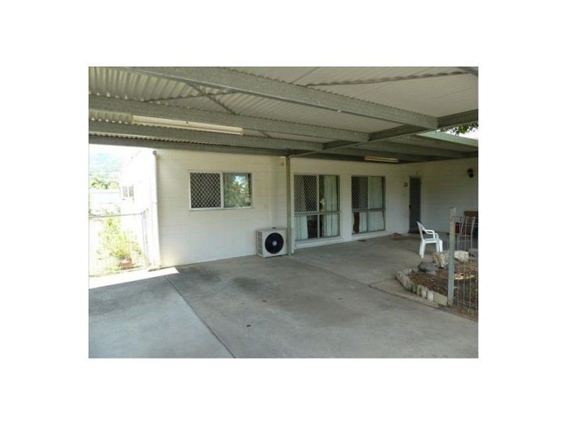 179 Swallow Street, Mooroobool QLD 4870