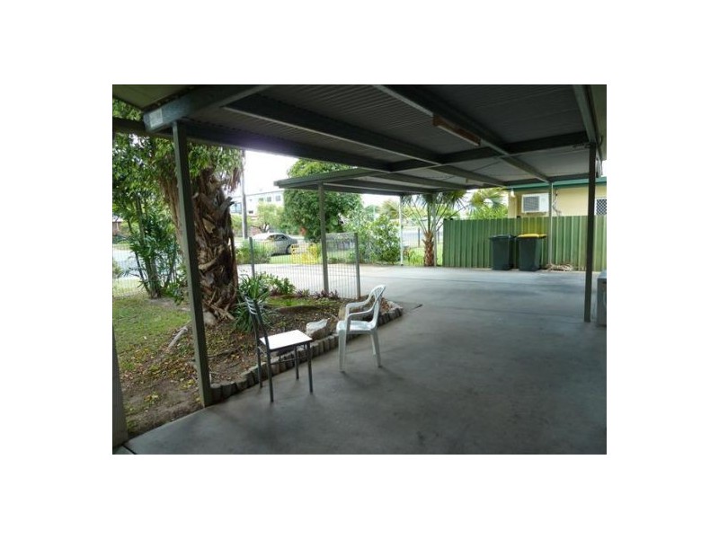 179 Swallow Street, Mooroobool QLD 4870