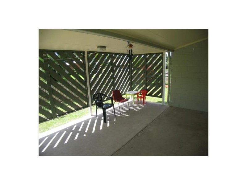 2 Avocado Street, Manoora QLD 4870