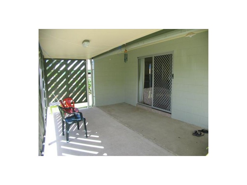 2 Avocado Street, Manoora QLD 4870