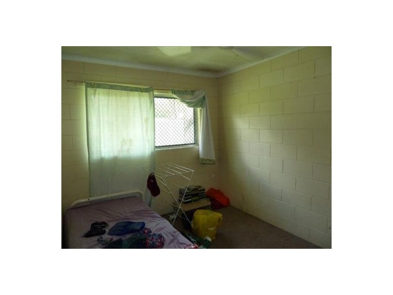 2 Avocado Street, Manoora QLD 4870