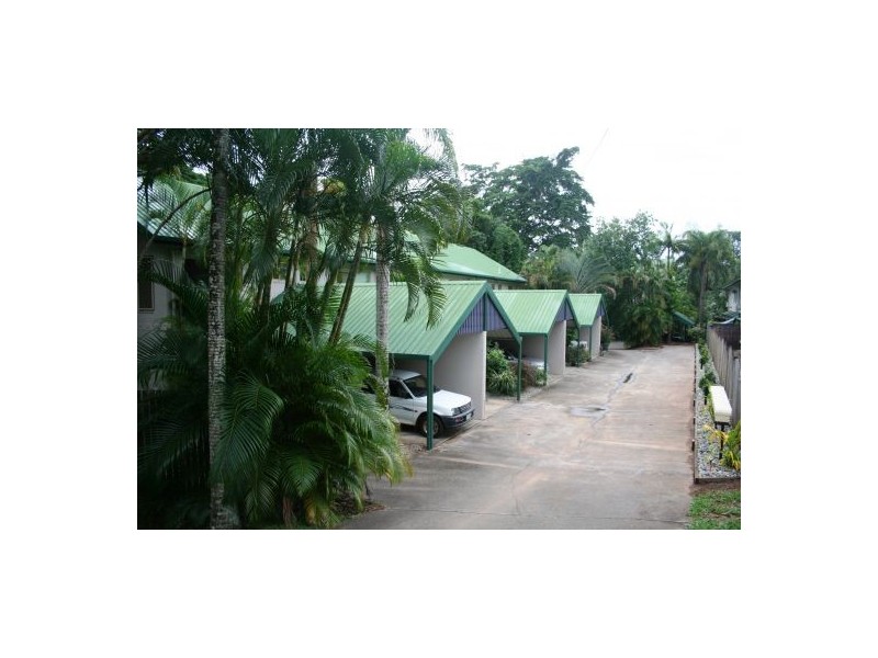 1/82-84 Old Smithfield Road, Freshwater QLD 4870