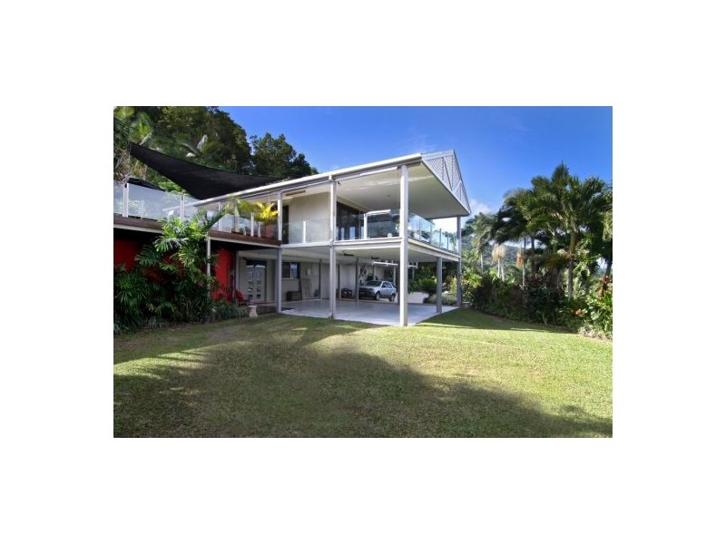 102 Nolan Street, Whitfield QLD 4870