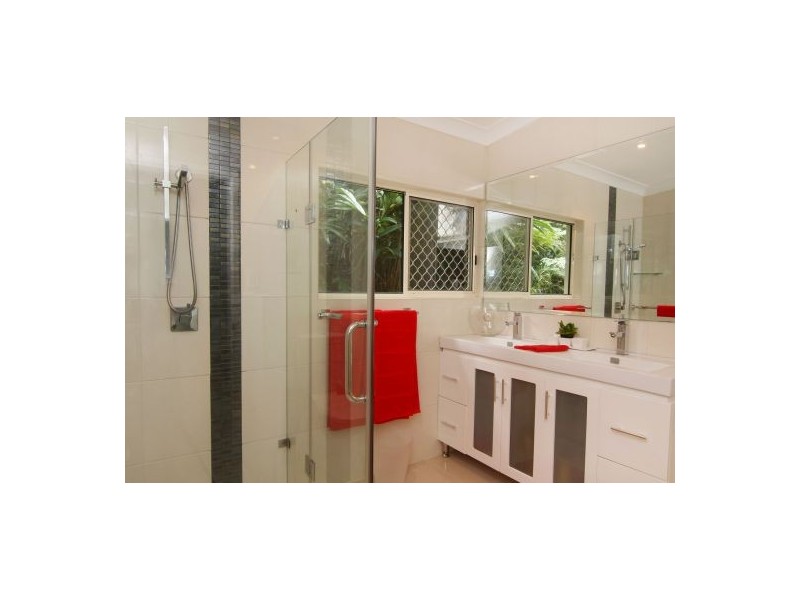 102 Nolan Street, Whitfield QLD 4870