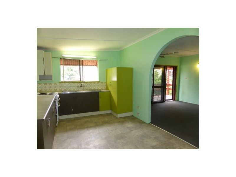 76 Reservoir Road, Manoora QLD 4870