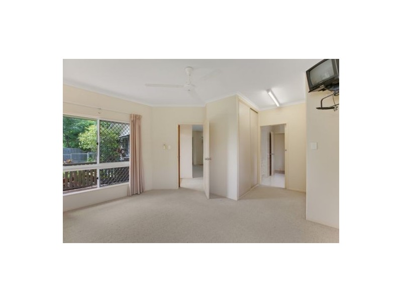 21 Hay Street, Mount Sheridan QLD 4868