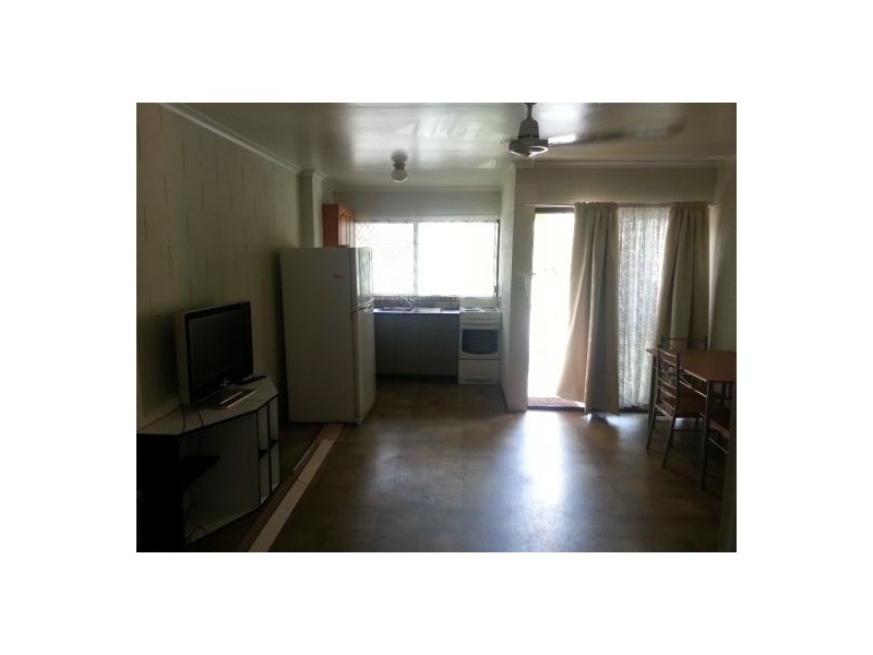 16/6 Hector Close, Westcourt QLD 4870