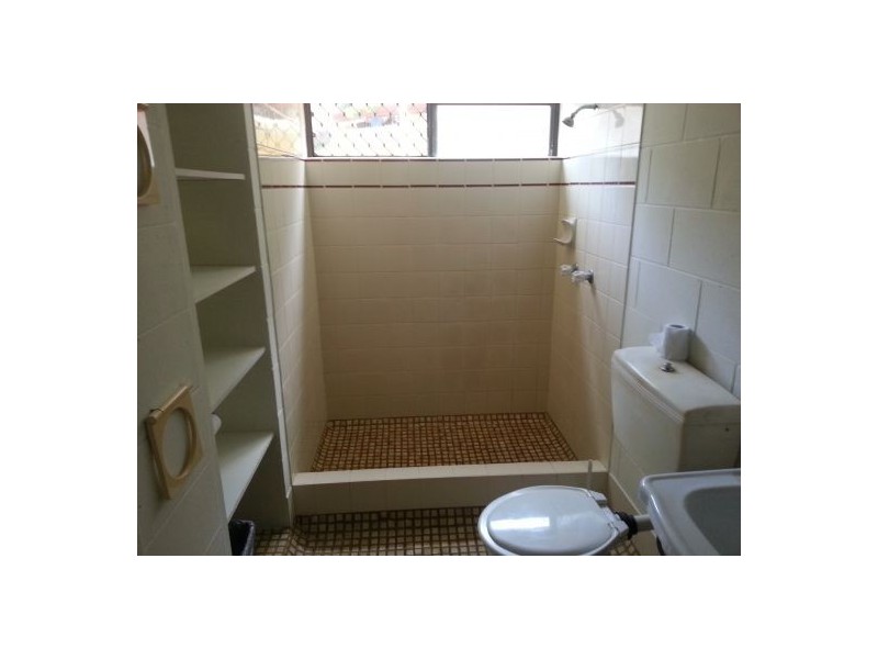 16/6 Hector Close, Westcourt QLD 4870