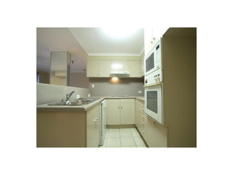 1/279 The Esplanade, Cairns North QLD 4870