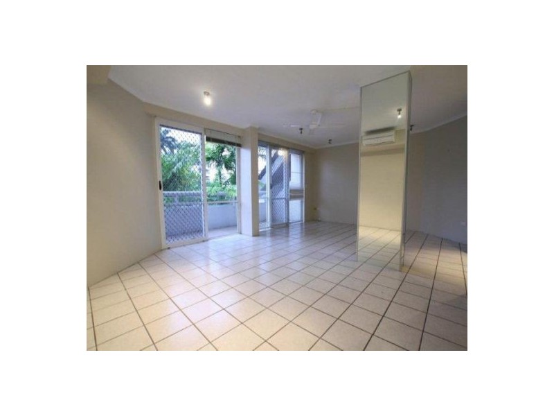 1/279 The Esplanade, Cairns North QLD 4870