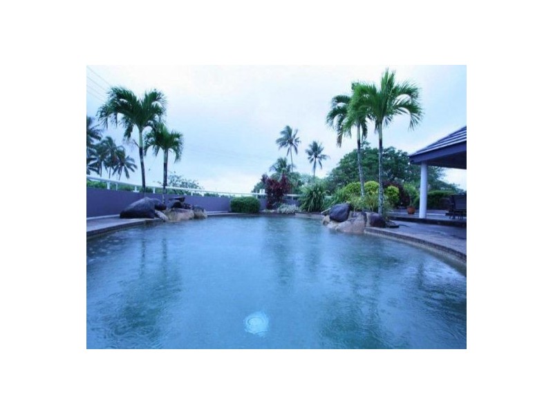1/279 The Esplanade, Cairns North QLD 4870