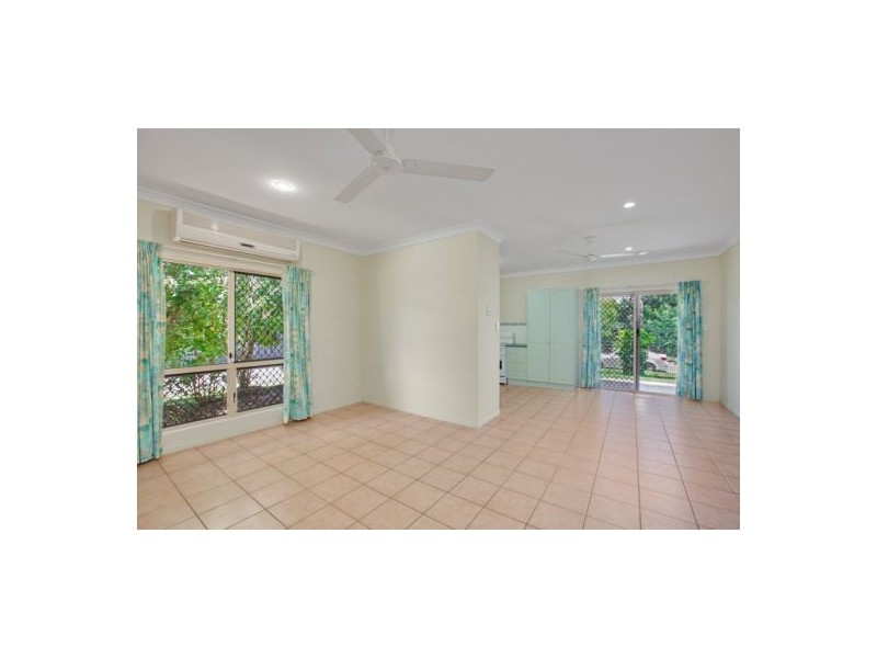 1/5 Coolabah Close, White Rock QLD 4868