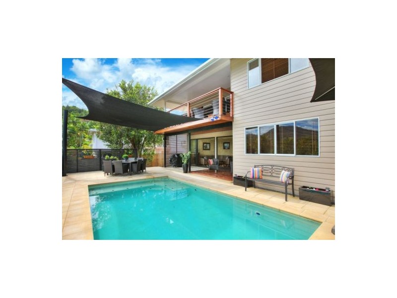 15 Sommerville Crescent, Whitfield QLD 4870