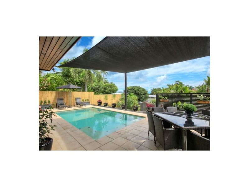 15 Sommerville Crescent, Whitfield QLD 4870